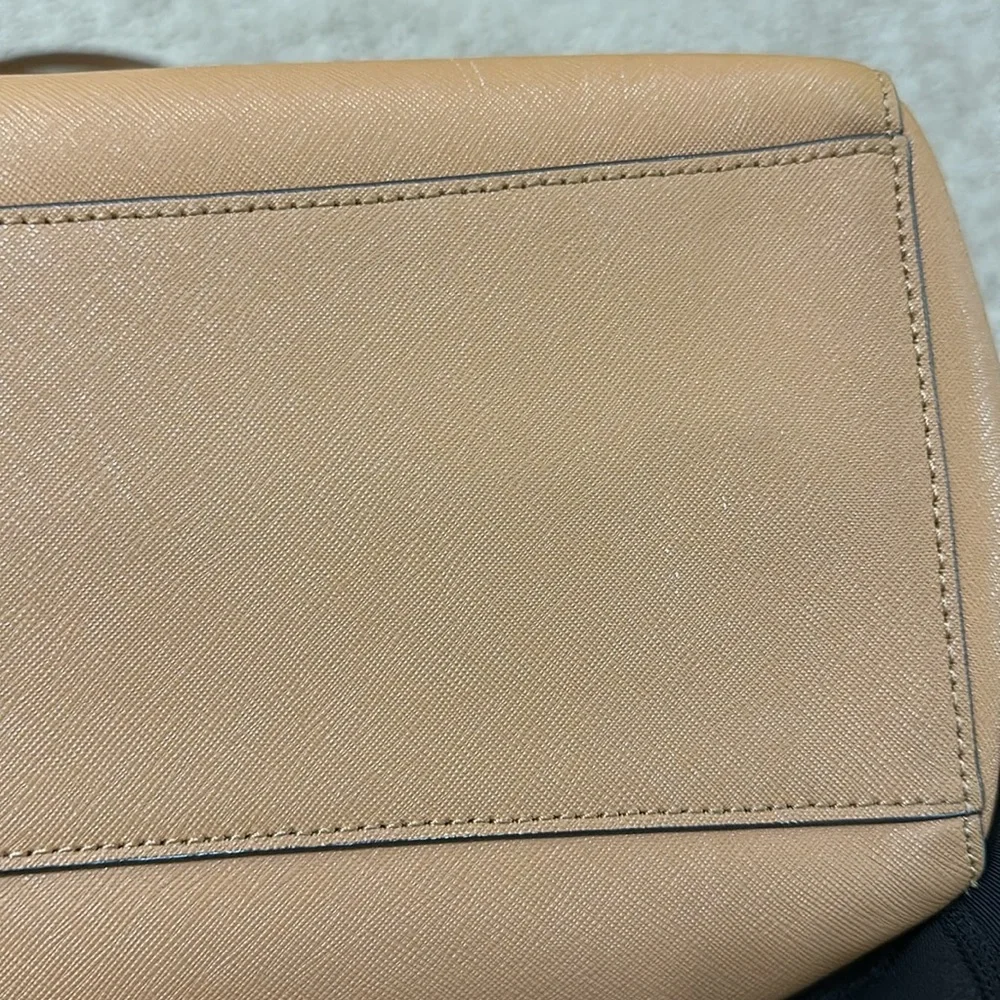 Tory Burch Tan Tote Bag - Picture 10 of 10